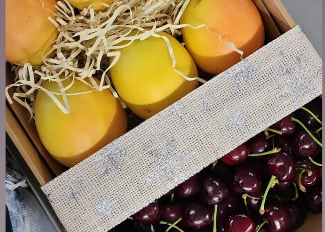 Our Mango and Cherry box above !&nbsp;<div>Mango Season has begun.&nbsp; The popular KP has arrived and its making an appearance in the Christmas trays this year . Check out the trays for sale ! Whether you need ripe for now or greener for later we have it covered. Just write in the note section&nbsp;<div><font color="#333333">OH KEN YOUVE DONE IT AGAIN<br></font><div><br></div></div></div>